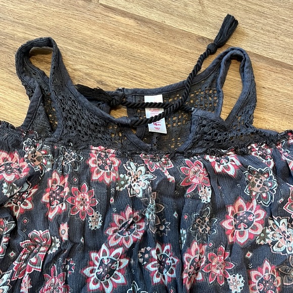 🟠Girls romper shorts. Size 16 plus - Picture 3 of 3